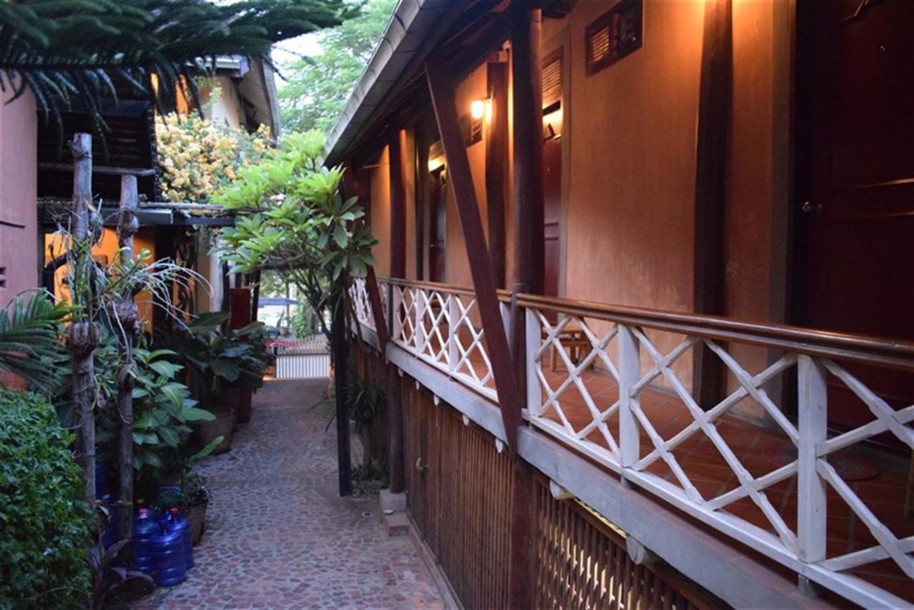 萨拉勃拉邦酒店 琅勃拉邦 外观 照片
